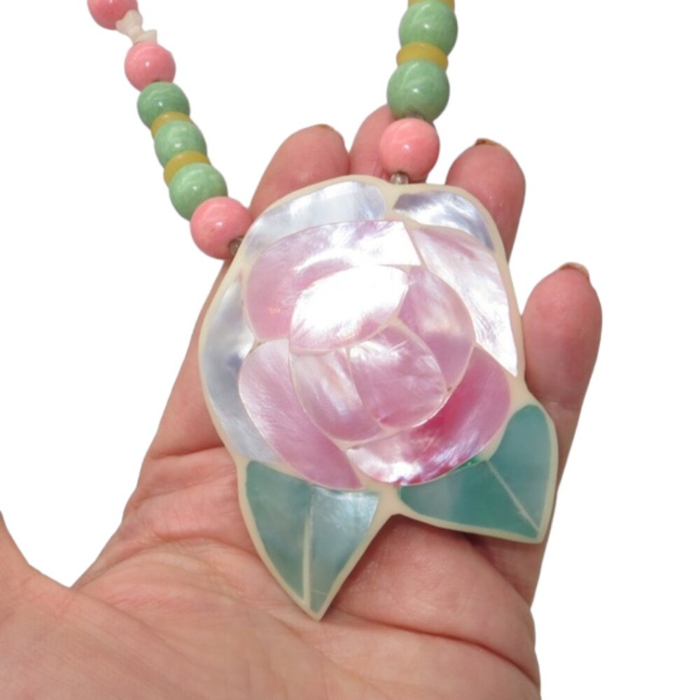 Vintage  inlay flower necklace